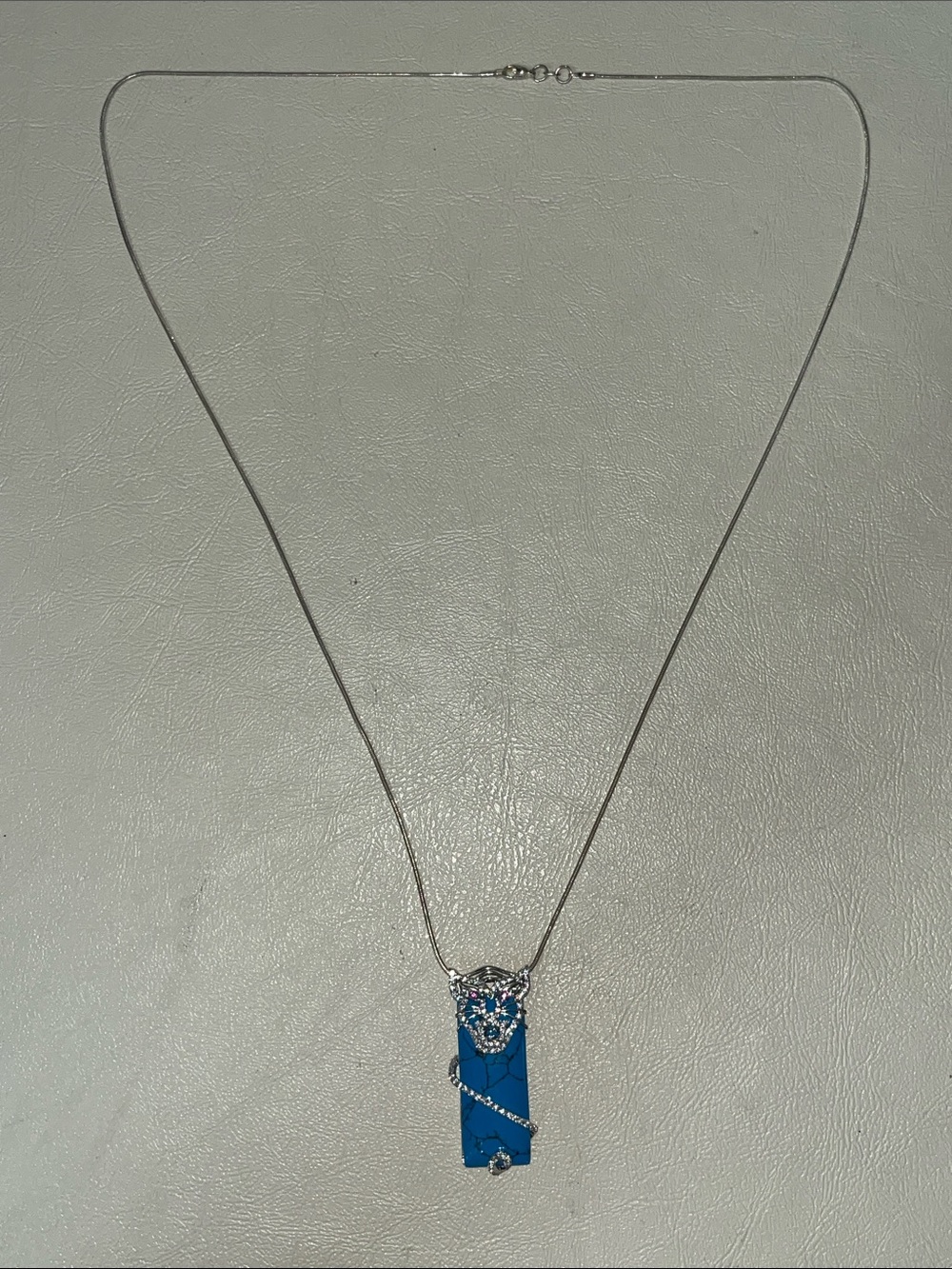 925 Sterling Chain Deep Turquoise Animal Pendant Necklace